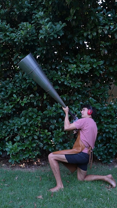 Handheld vortex cannon