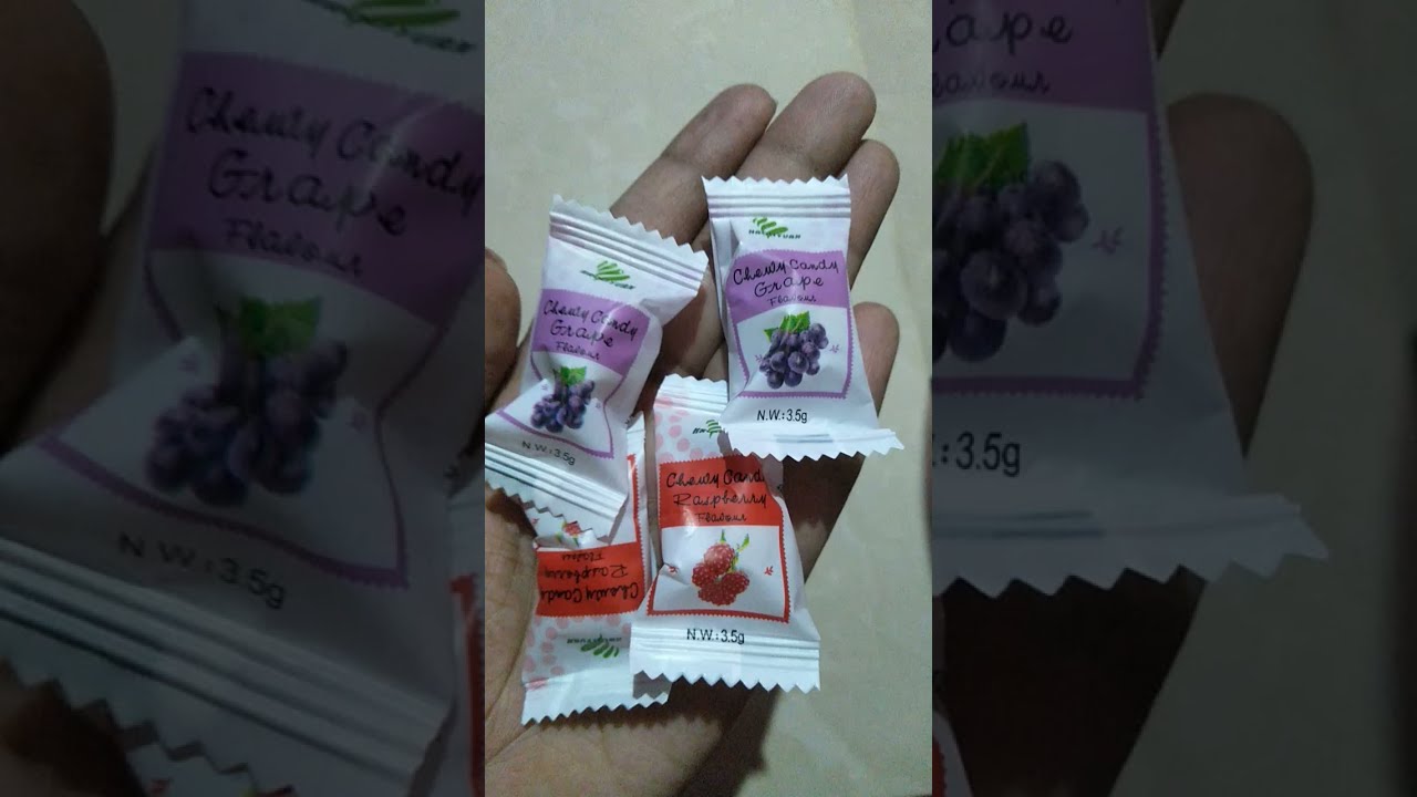 Chewy candy raspberry and grapes flavour