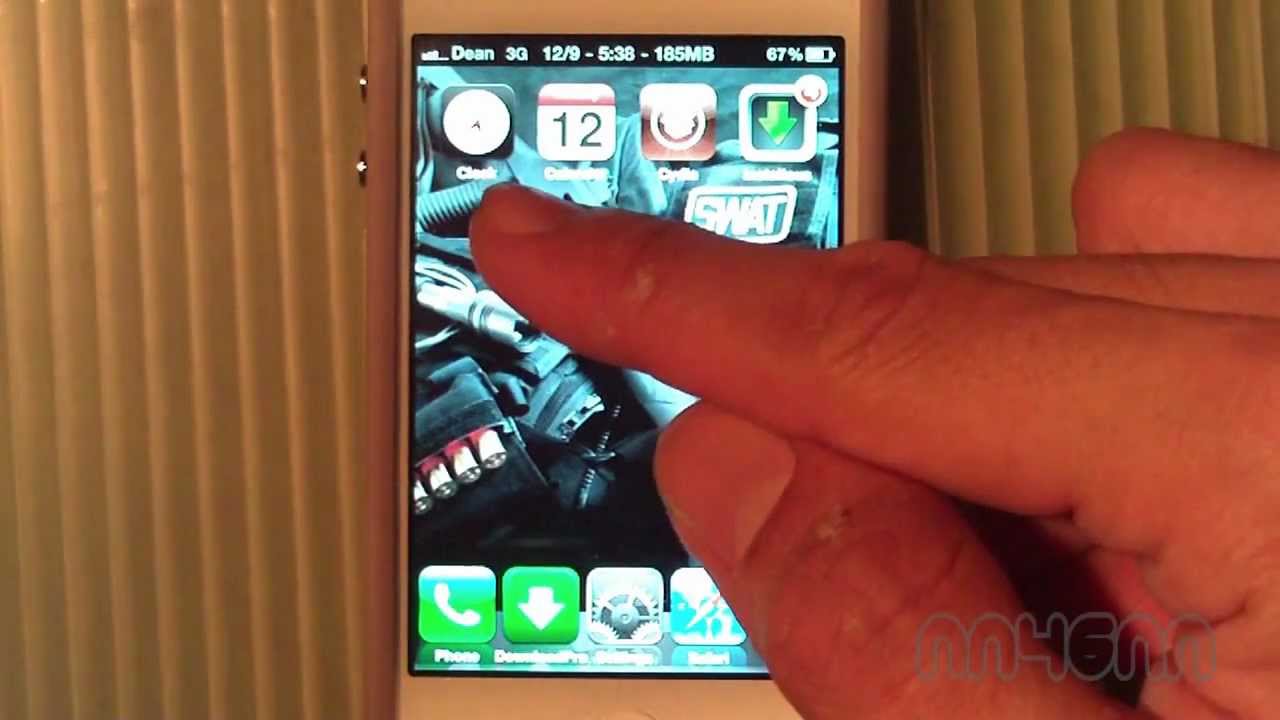 how to get iphone4 moving clock "liveclock" app