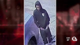 Cleveland Police searching for suspects who stole vehicle at gunpoint