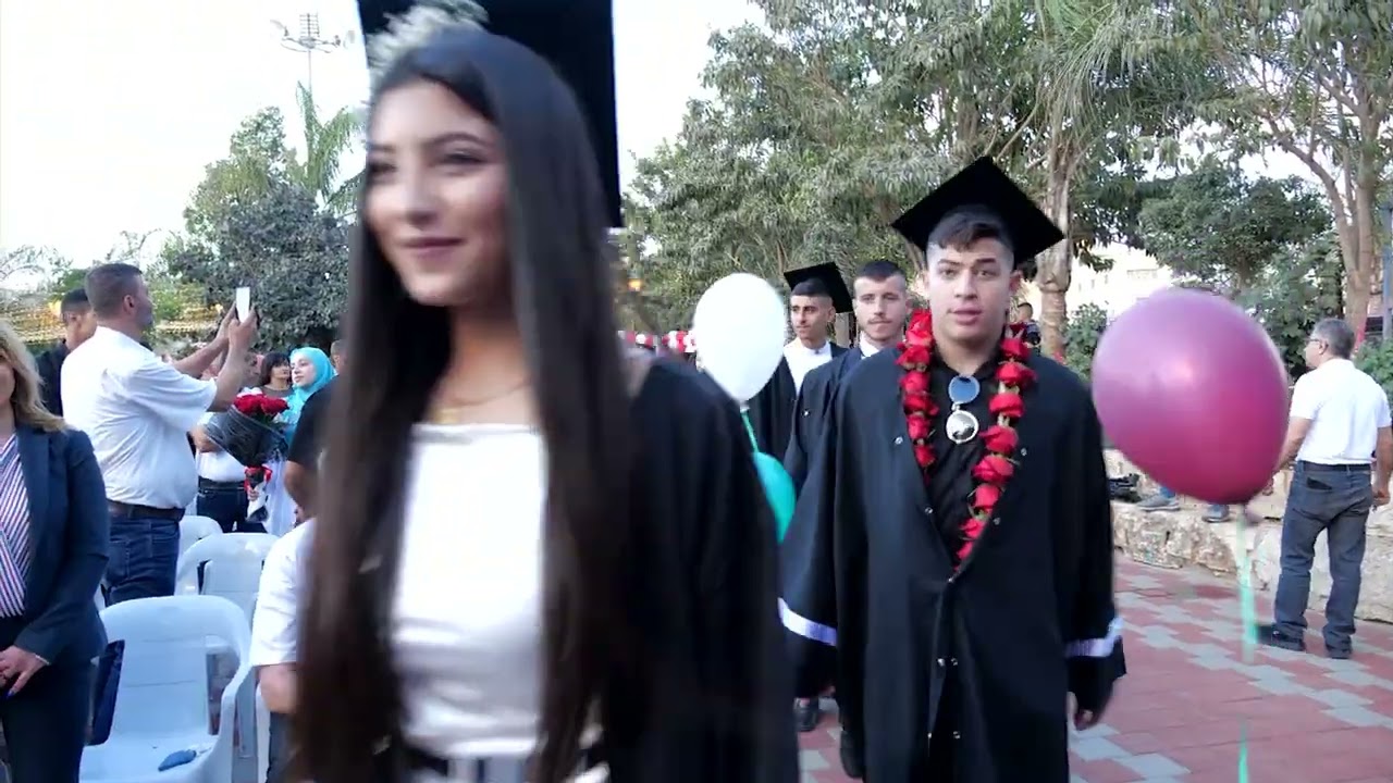 استقبال الخريجين من طلاب مدرسة غرناطة الثانوية