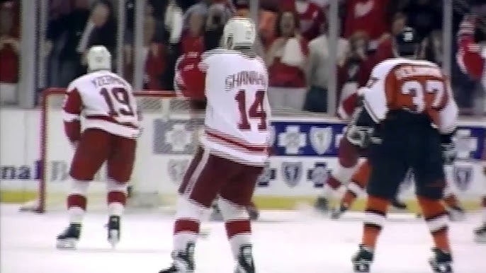 Fight Night at the Joe - Remembering the legendary Colorado  Avalanche-Detroit Red Wings brawl of 1997 - ESPN