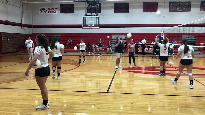 Father surprises daughter at vollyball game after ...