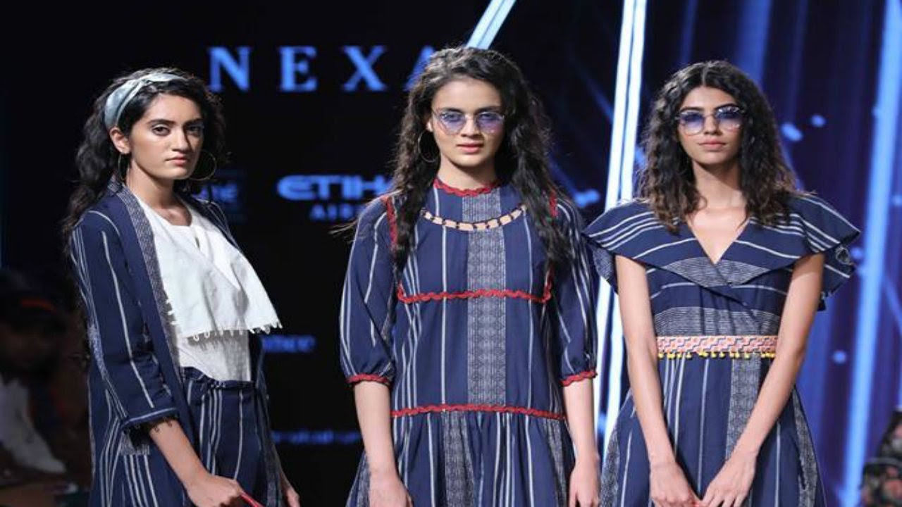 Rhea Chakraborty Walks For Caprese With Jodi | Fall/Winter 2017/18 | Lakme Fashion Week