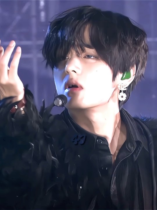 Taehyung edit #fyp #trending #edit #taehyung #bts #singularity #army #v #muse #views #isabellalarosa