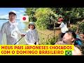 Meus pais japoneses chocados com o domingo brasileiro
