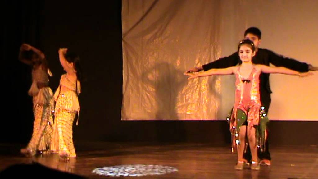 Anushka's 1st salsa dance.....