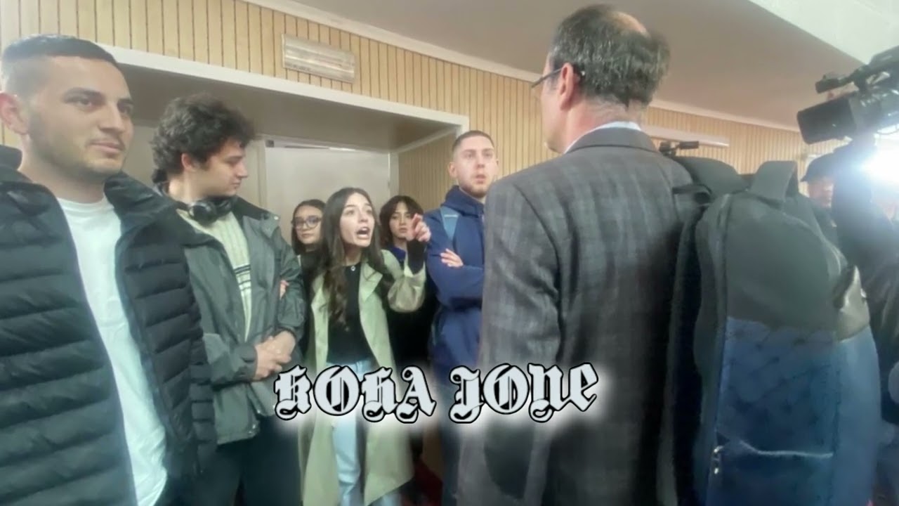 ”Do të bëj masazh”, pezullohet pedagogu. Studentja: Më ke bërë me trauma