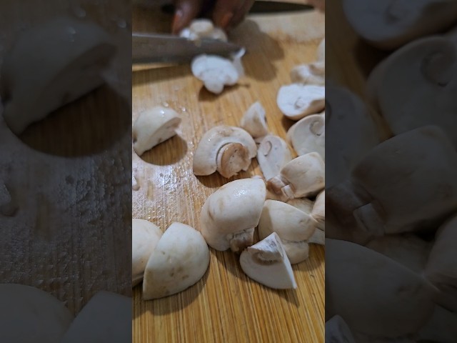 #mushroom #food #home #foodie #homevibes #shortvideo #trending #recipe #viral #subscribe #curry class=