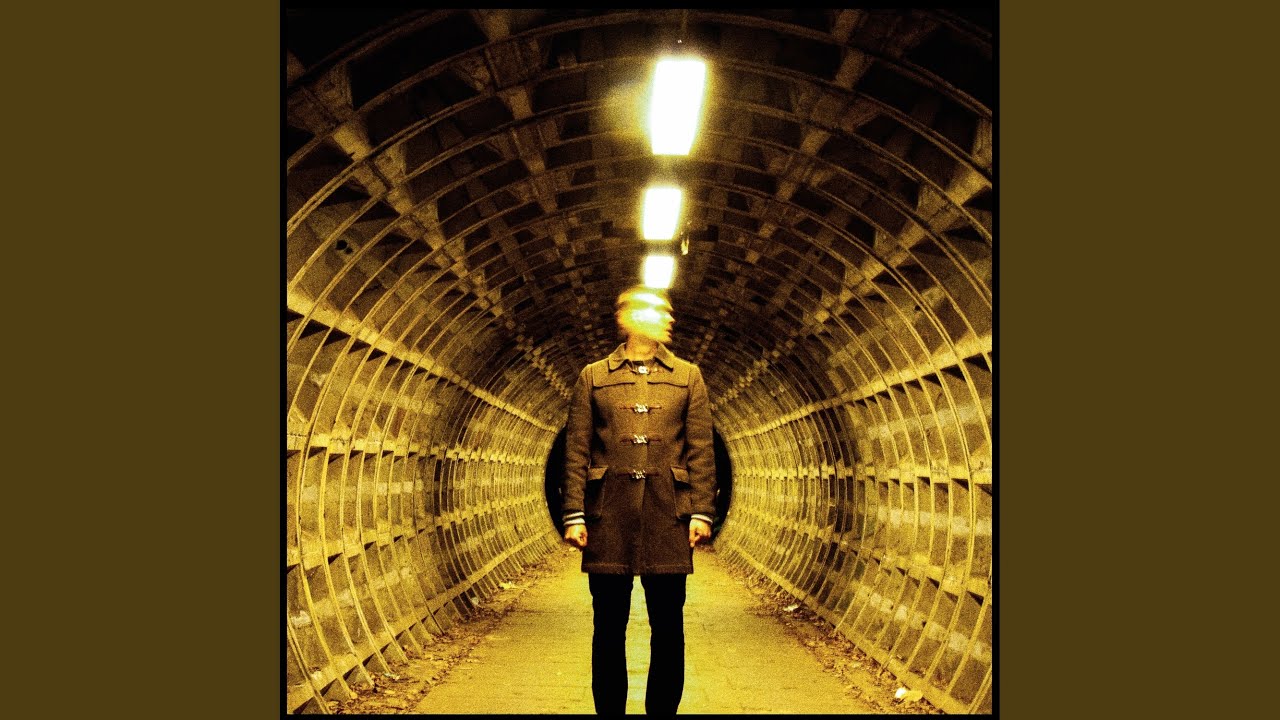 在 YouTube 上觀看「Empty」 在 YouTube 上觀看「Empty」