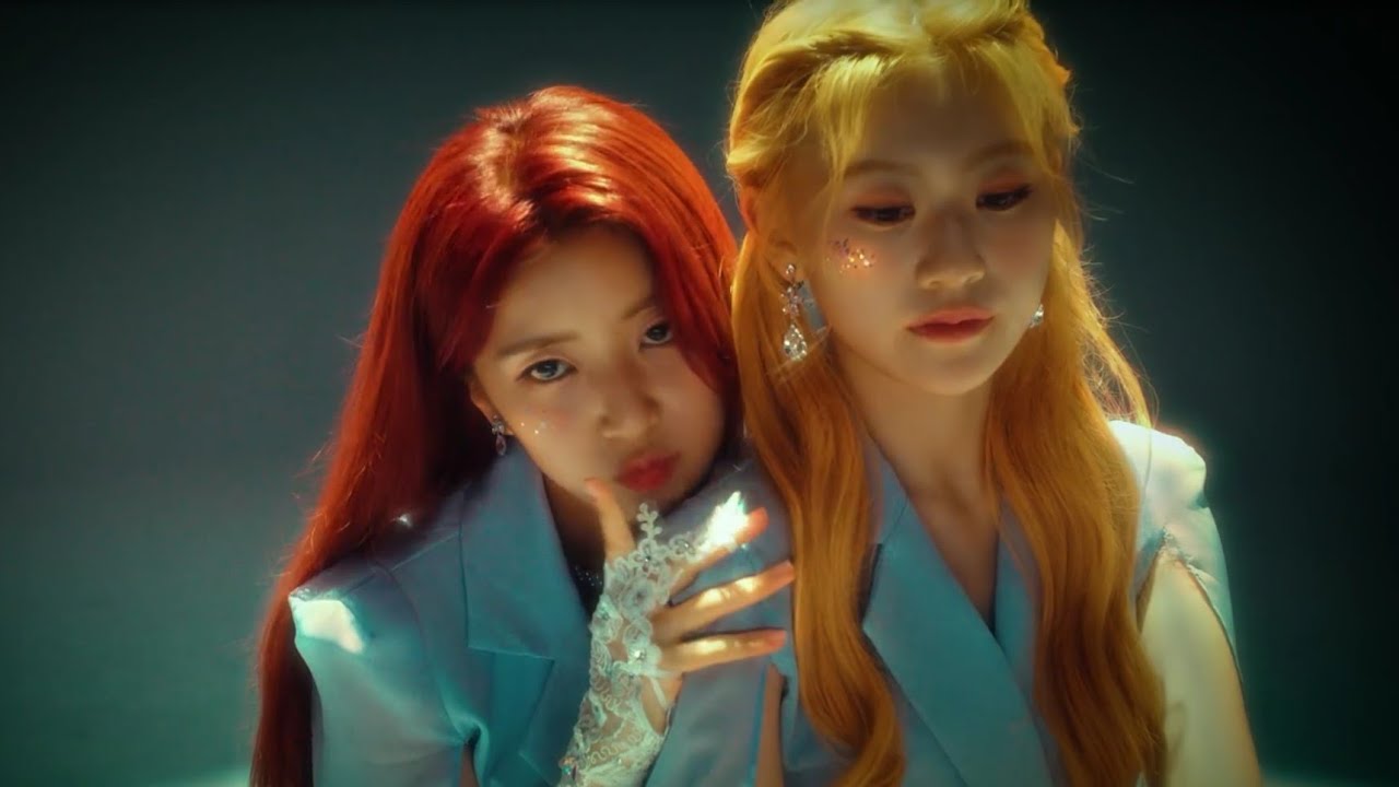 POSHGIRLS - GOT CHU (Official Video) auf YouTube ansehen POSHGIRLS - GOT CHU (Official Video) auf YouTube ansehen