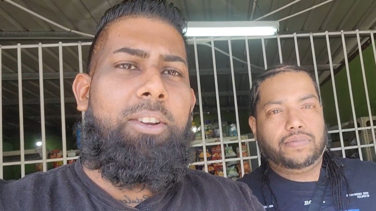 Chicken Roti with Richie & Mark 🙌 🇹🇹 - YouTube