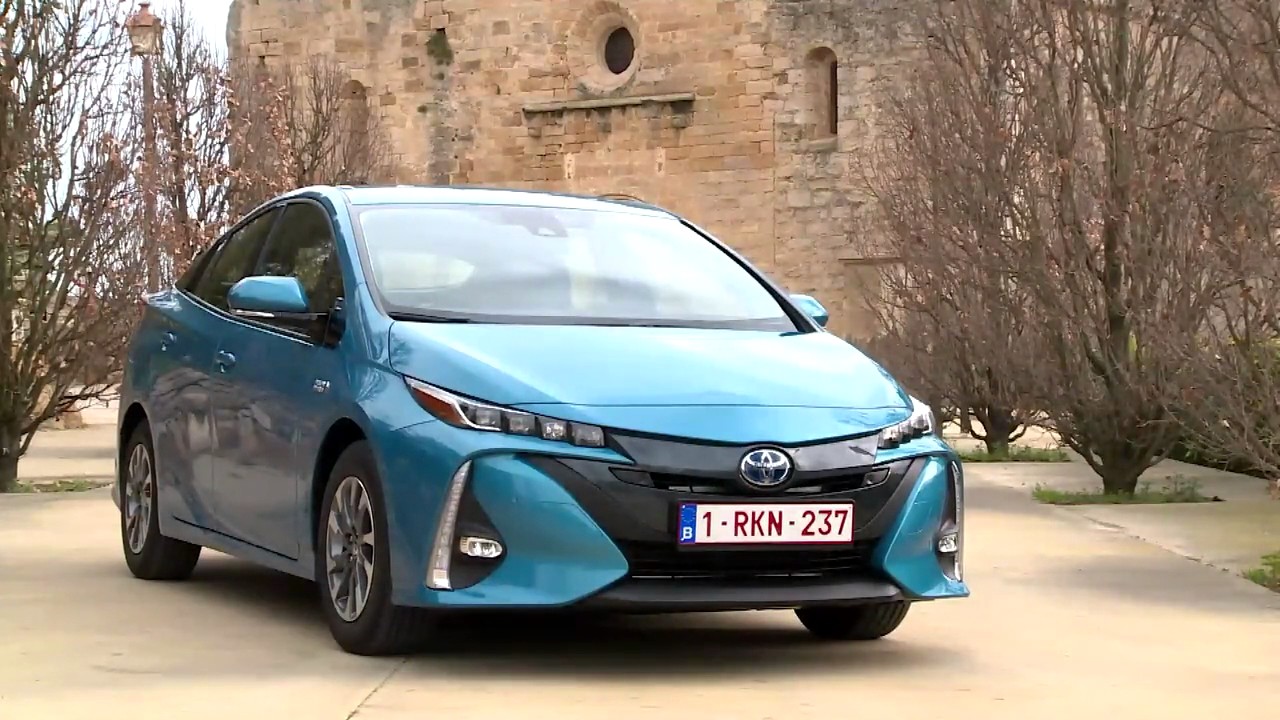 toyota prius plug in hybrid használt review