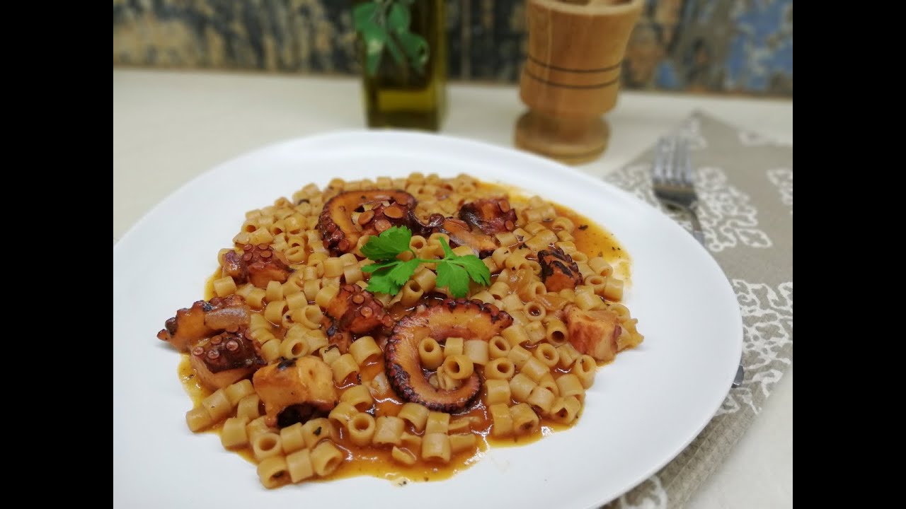 Χταπόδι με κοφτό μακαρονάκι - Octopus with macaroni greek style | Greek Cooking by Katerina