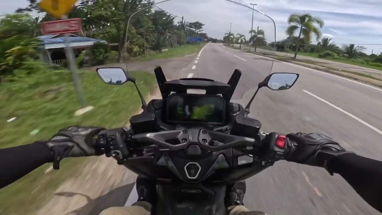 Tmax 560 ride pov (no talking)