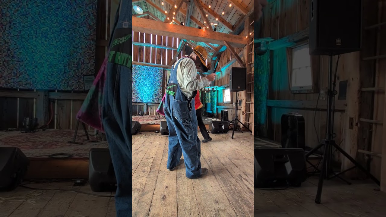 The first 45 seconds of Matt Texter's song "With Signs Following." 