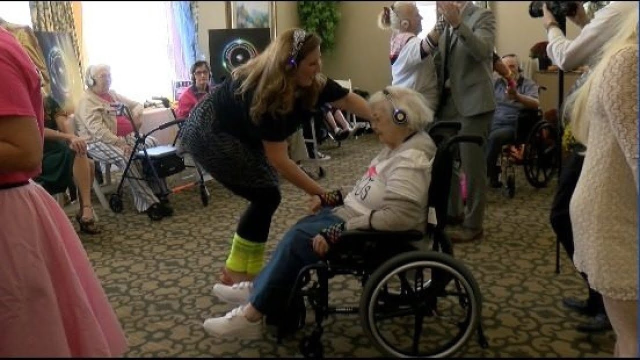 Silent dance party for seniors in Christiansburg
