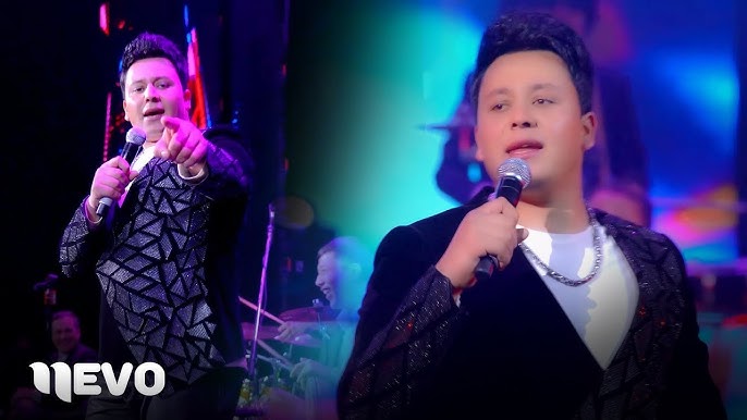 Kama Sutra porno rasmlar Ajoyib gozallik bilan jinsiy aloqa