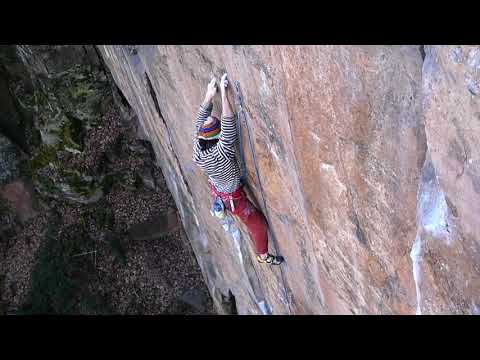 Gueberschwihr - Protection Rapprochée (sans le bi-doigt taillé, 8c ?)