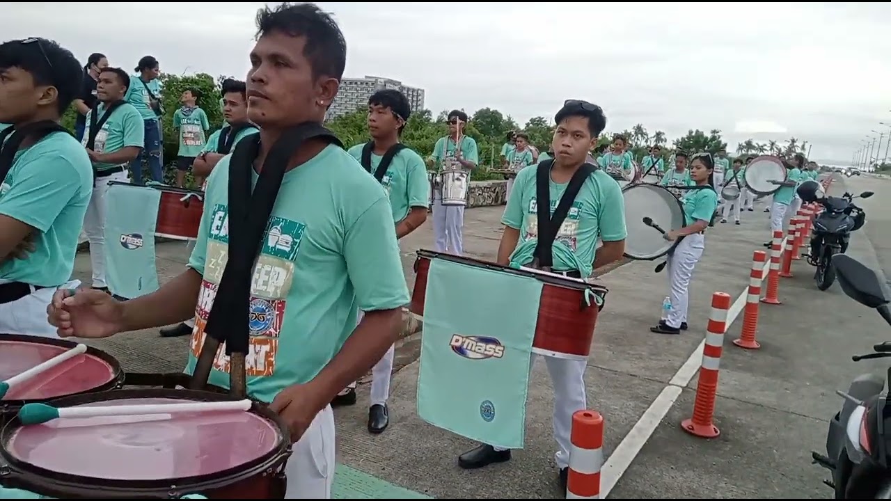 D'mass Dbc playing (Ikaw lamang)