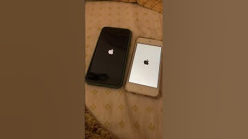 iPhone 7 vs iPod touch 7th gen Boot Up Test in December 2021