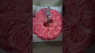 Who loves this sweet cake? 😍😍😍😍