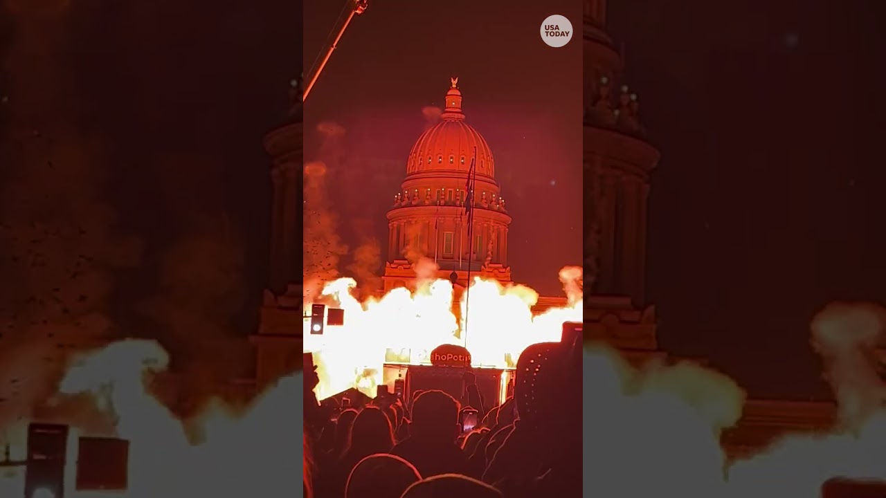 See unique New Year's Eve drops across America