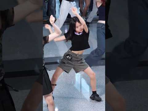 DANCE] 어린 댄서: BABYMONSTER '<strong>CHOOM</strong>': K-POP 랜덤플레이댄스 PlayOn RPD 코엑스 랜플: 260808 여자 선풍기 베이비몬스터 베몬