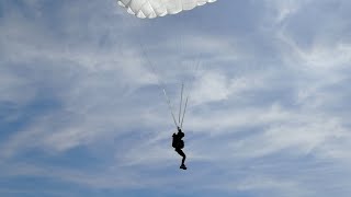 Первый прыжок с парашютом | Как прыгнуть с парашютом
