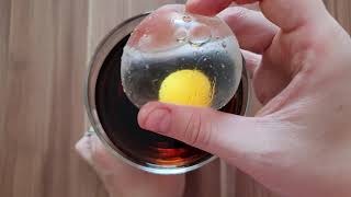 Egg vs Cola - Science Experiment | Ce se intampla cu un ou daca il pun in Coca Cola