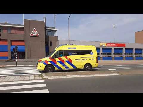 WO 11-5012 & Politie En Ambulance's Met Spoed In Purmerend