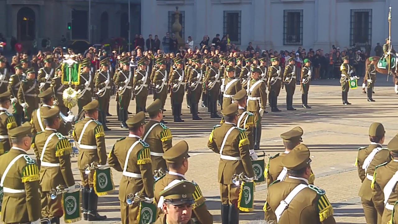 Troca da Guarda (Cambio de Guardia) - Palácio La Moneda