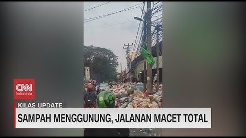 Sampah Menggunung, Jalanan Macet Total