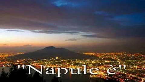 Che colore è la bandiera del Napoli?
