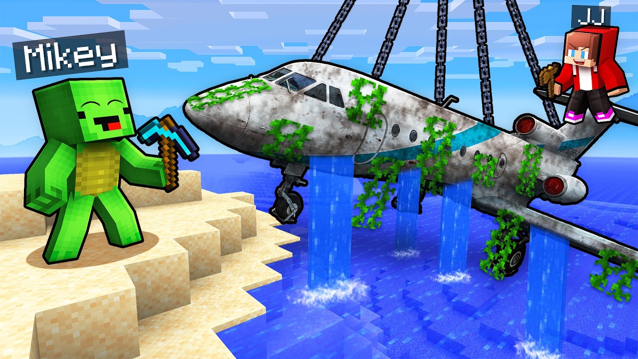 Mikey and JJ RESTORED an Abandoned AIRPLANE in Minecraft! Maizen