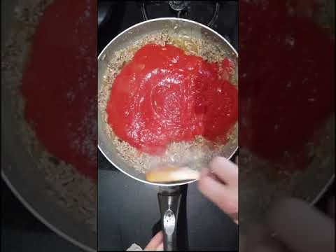 Wideo: Jak Zrobić Spaghetti Bolognese