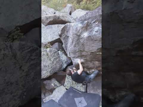 Beta Video for climb Snake Charmer v7, Devil's Lake