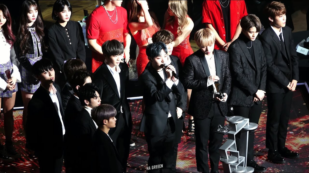 171115 AAA 워너원 수상소감 4k 직캠 (삼성페이상,신인상)