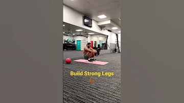 Build Strong Legs & Core Using Calisthenics - Pistol Squats