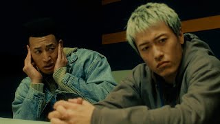 GENERATIONS、カセットテープ逆再生に怯える…　映画「ミンナのウタ」本編映像