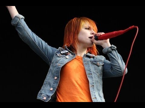 Hayley Williams singing better than studio