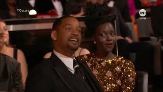 Will Smith da un golpe a Chris Rock en plena transmisión de los Óscar