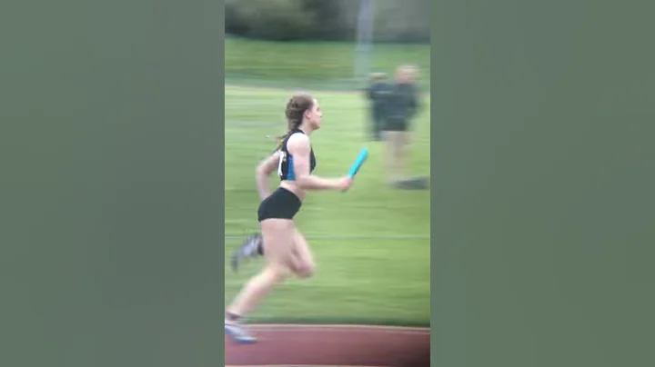 Burton Ac 4x100 U20 relay Rebecca Sheffield, Jess ...