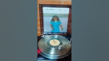 Thumbnail of Entre caníbales - Soda Stereo #sodastereo #cerati #vinyl #shorts #rockenespañol #mtvunplugged