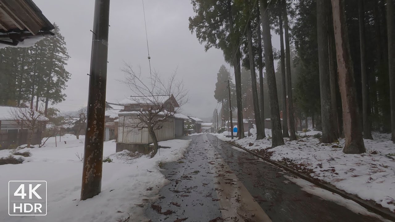 4K Japan Immersive Walk | Rain-Slicked Snow: A Quiet Stroll Through a Wintry Settlement