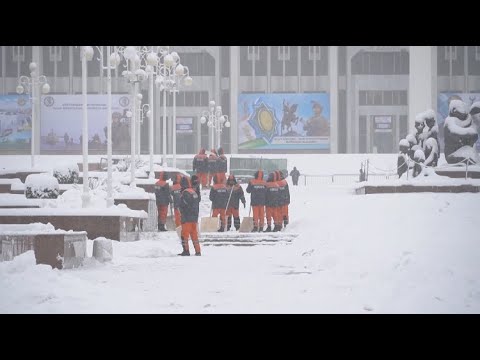 Ташкент завалило снегом