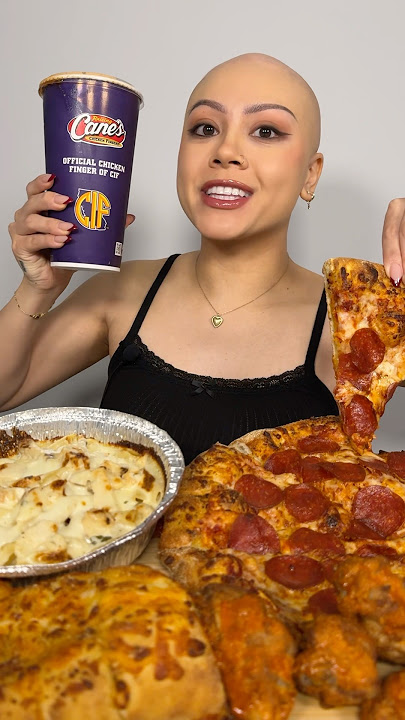 DOMINO’S CANES SAUCE🍕#shorts #mukbang #pizza