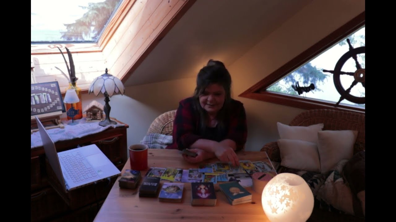 SAGITTARIUS THIS WARLOCK MAYBE REGRETTING TRYING TO DO MAGIC ON AN EARTH ANGEL.