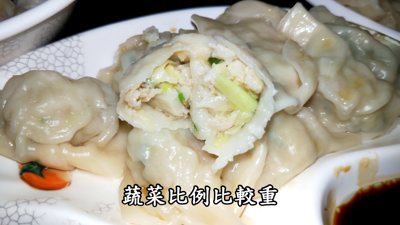 台南夫妻樹旁榕樹下陽春麵｜水餃皮薄餡多、清爽滷味夏天也開胃