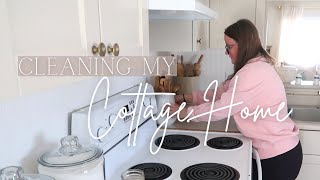 Cleaning my Mobile Home Cottage